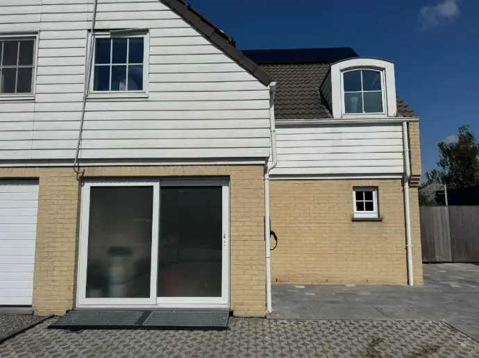 Bakstenen woning gevelreiniging Oostakker – resultaat na reiniging