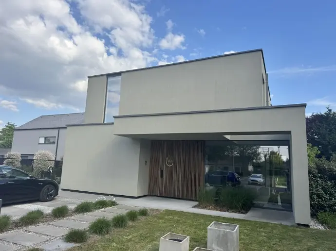 Voorgevel crepi vervuild Merelbeke Bessenhof